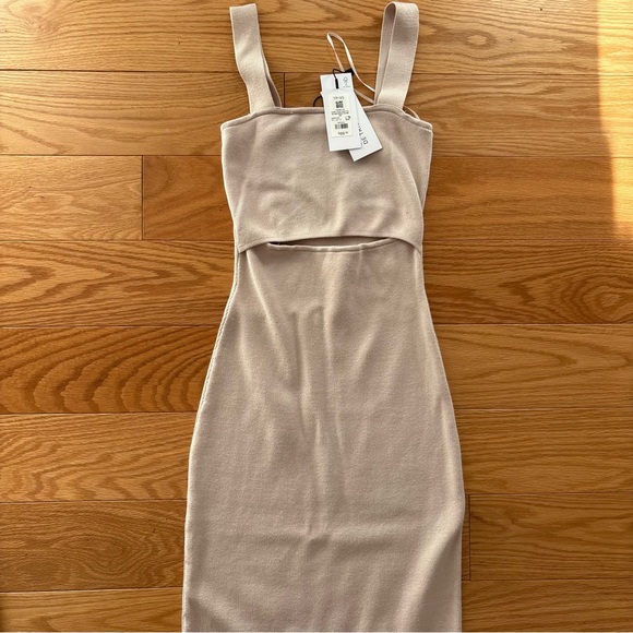 Dynamite cut out midi beige knit dress - Picture 6 of 8